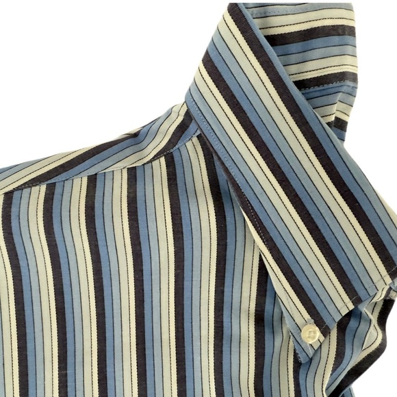 Kenneth Cole Short Sleeve Blue Button-Up Modern & Stylish! Shirt 👕 Size - Large - Picture 6 of 8